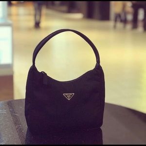 Prada black hobo bag💕